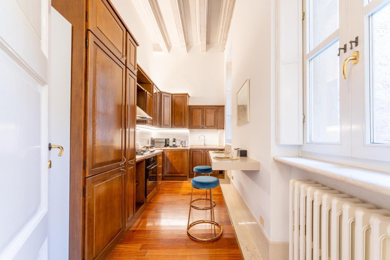 Corso Cavour Luxury Apartment Verona Exterior foto